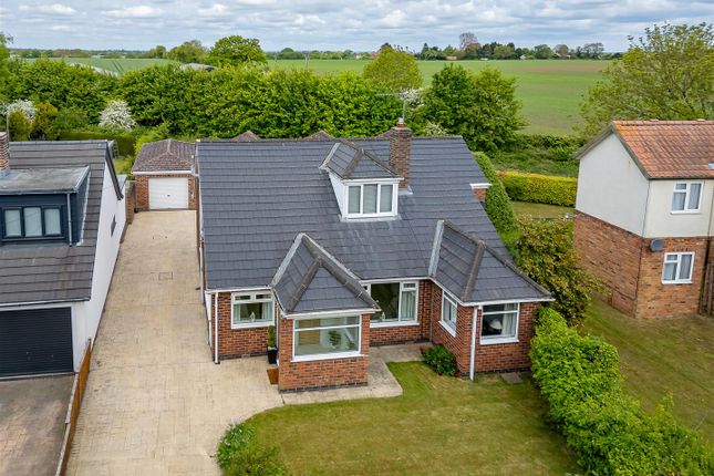 York Road, Dunnington, York YO19 5QJ 4 bed detached house for sale