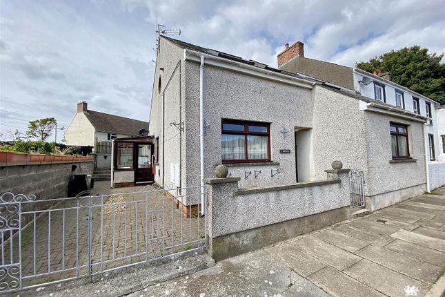Golden Hill Road, Pembroke 4 bed end of terrace house for sale