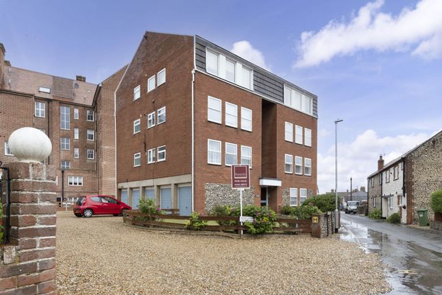 The Driftway, Sheringham NR26 2 bed apartment for sale