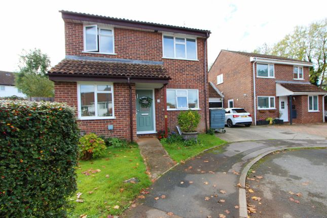 4 bedroom link detached house for sale