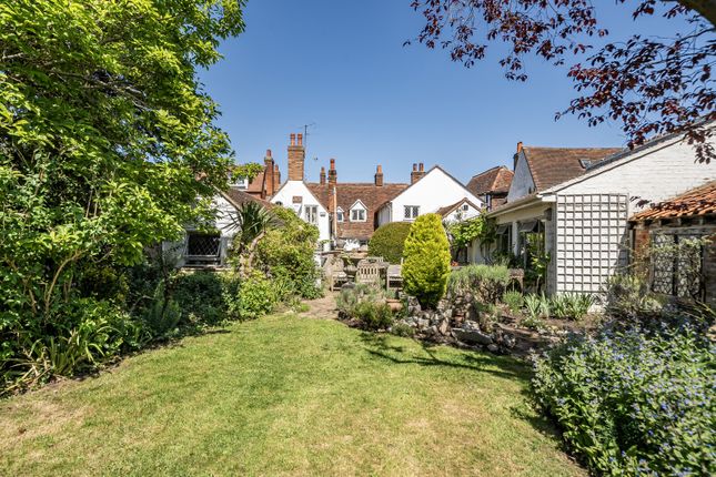 High Street, Ripley, GU23 6 bed detached house for sale