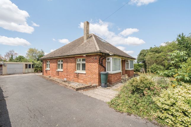 Kayte Lane, Cheltenham GL52 3 bed bungalow for sale