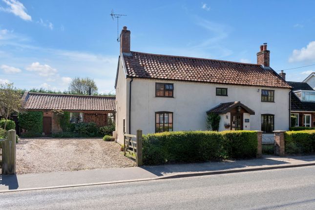 Mill Road, Hempnall 3 bed detached house for sale