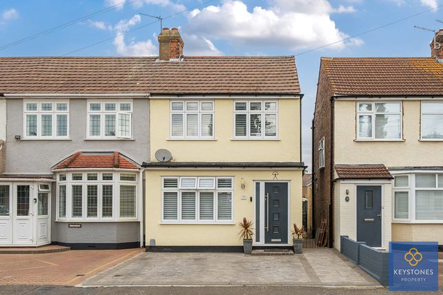 Recreation Avenue, Romford, RM7 3 bed end of terrace house for sale