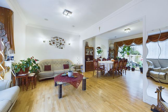 Oakington Avenue, Wembley, London, HA9 4 bed semi
