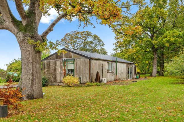 2 bed detached house