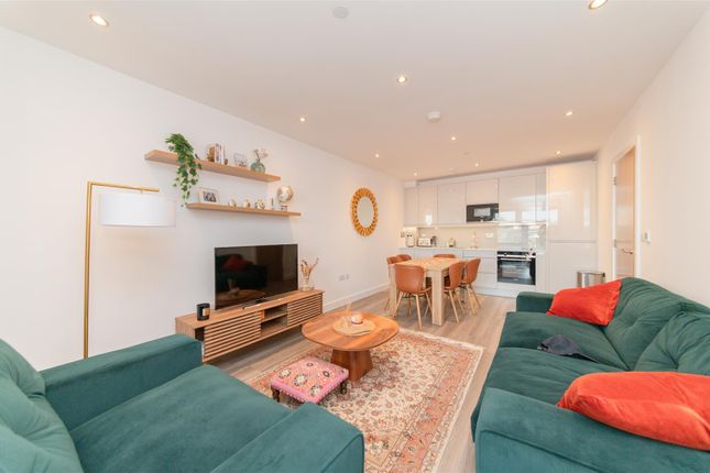 Lismore Boulevard, Colindale 1 bed flat for sale