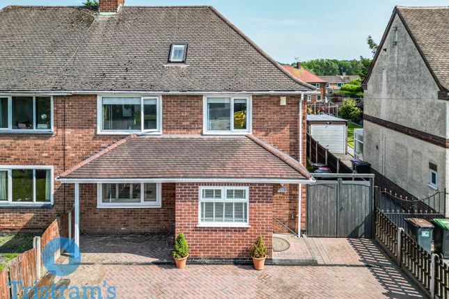 5 bedroom semi-detached house for sale