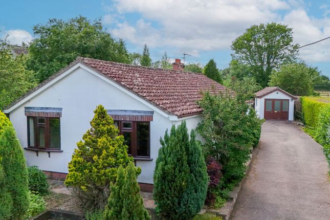 Cross Green, Newmarket CB8 3 bed detached bungalow for sale