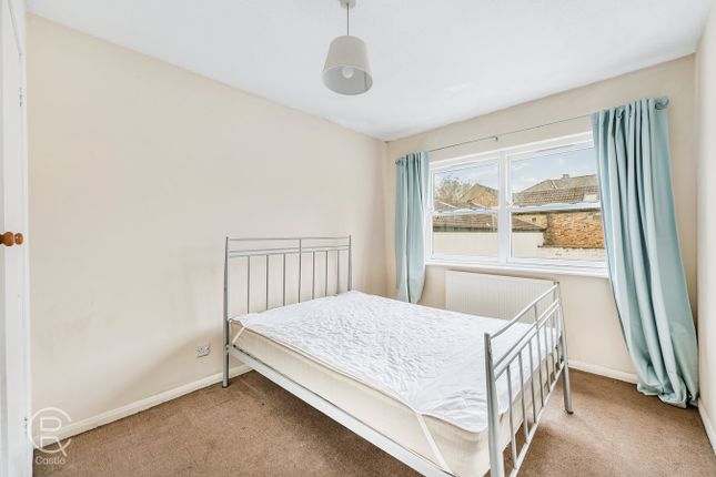 Osterley Park View Road, Hanwell... 2 bed apartment for sale