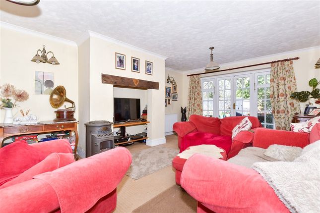West Street, Hunton, Maidstone, Kent 4 bed end of terrace house for sale