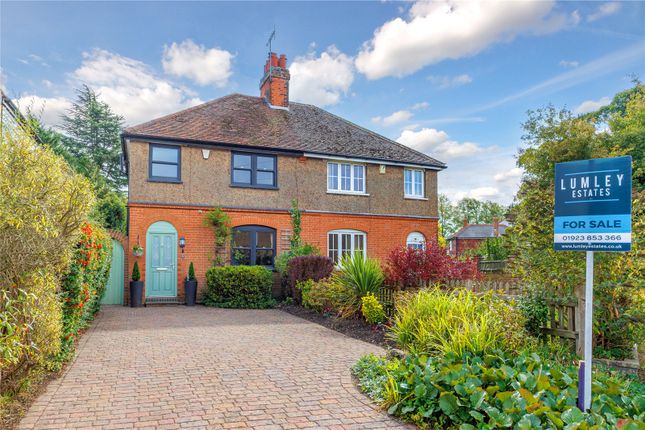 Kemprow, Aldenham, Watford... 3 bed semi