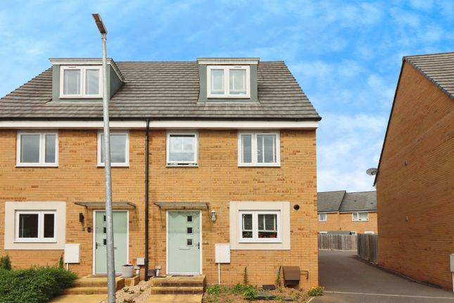 3 bedroom semi-detached house for sale