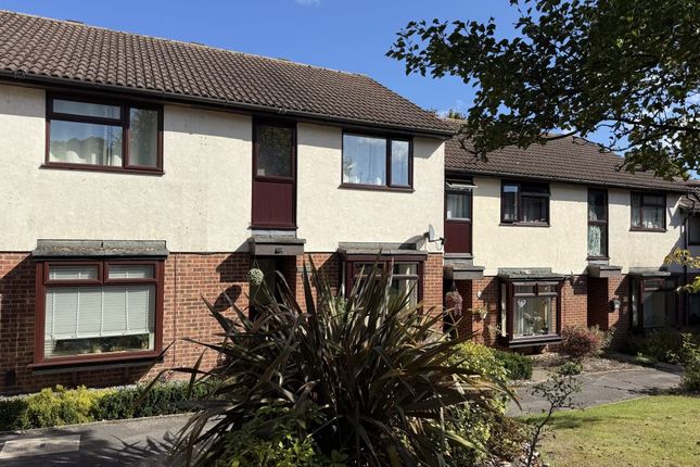 Sutherland Close, Whitehill GU35 3 bed terraced house for sale