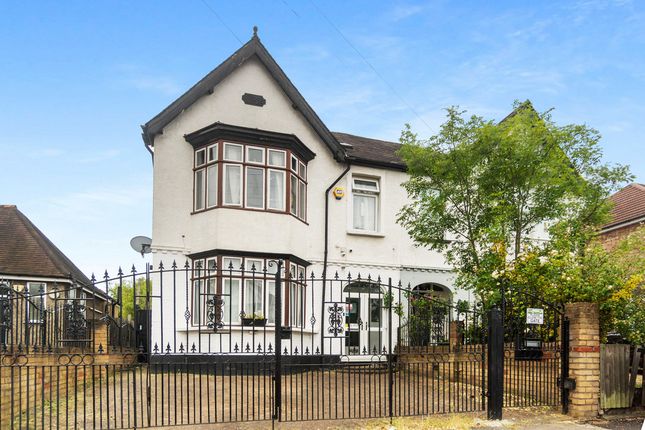 6 bedroom semi-detached house for sale