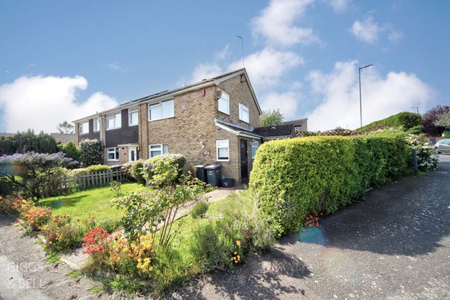 Keymer Close, Luton, Bedfordshire, LU2 3 bed end of terrace house for sale