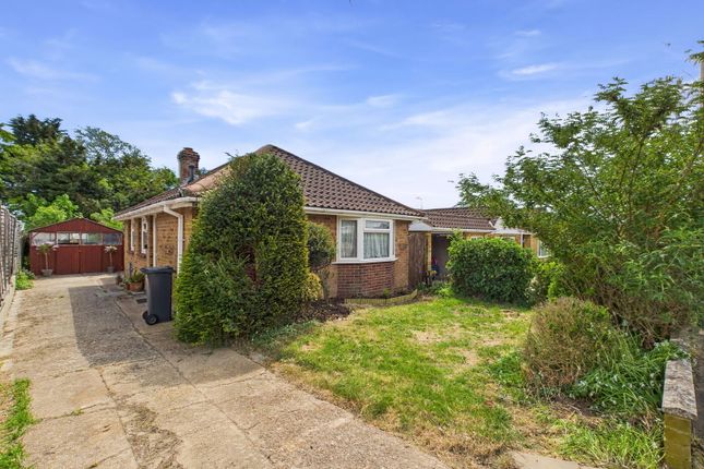 Bramber Close, Sompting, BN15 0JA 2 bed detached bungalow for sale