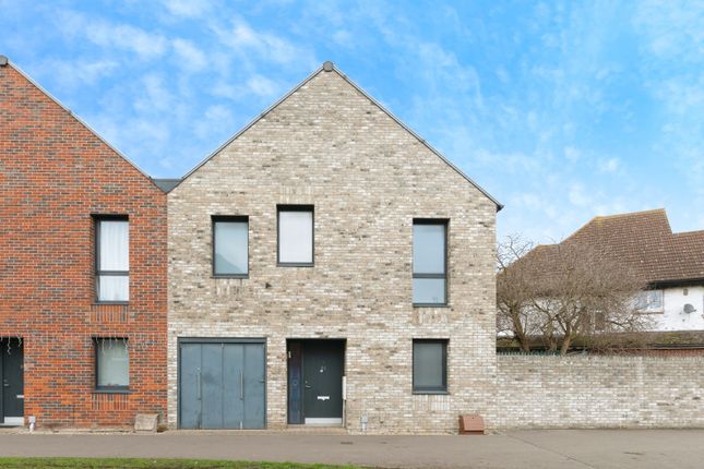 3 bed end terrace house