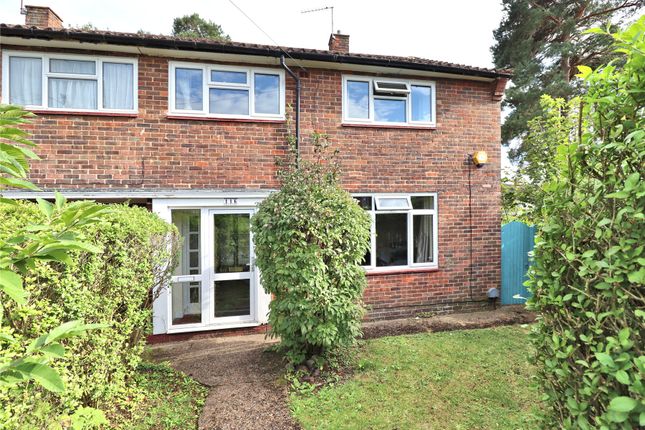 St Michaels Road, Surrey GU21 3 bed end of terrace house for sale