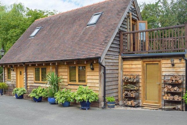 2 bedroom detached house for sale