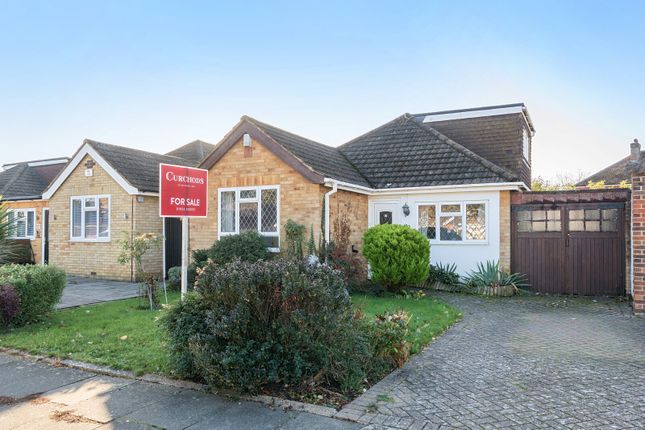Stewart Avenue, Shepperton, TW17 3 bed link detached house for sale