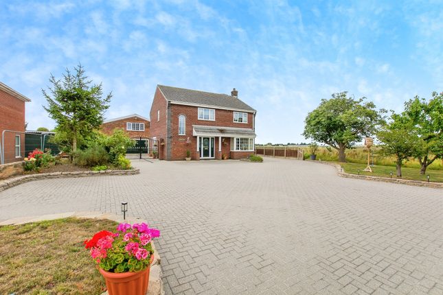 6 bedroom detached house for sale