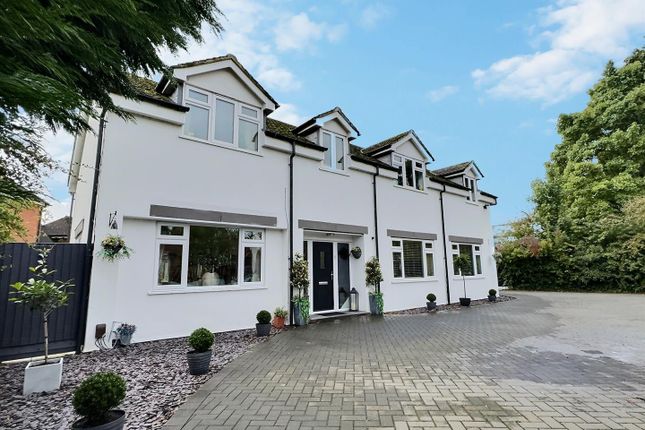 6 bedroom detached house for sale