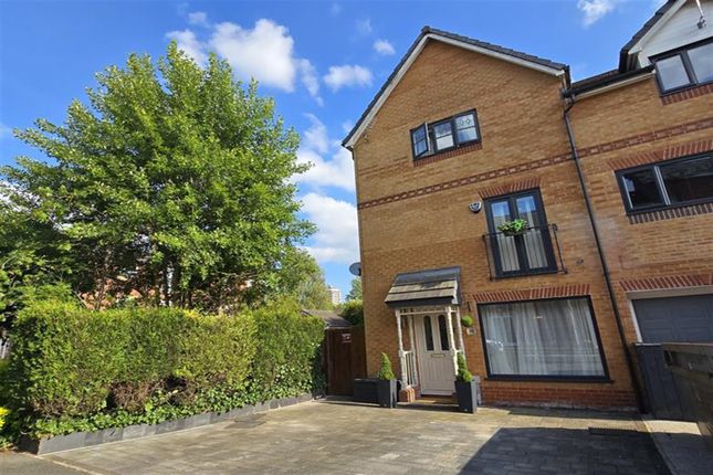 4 bedroom end of terrace house for sale