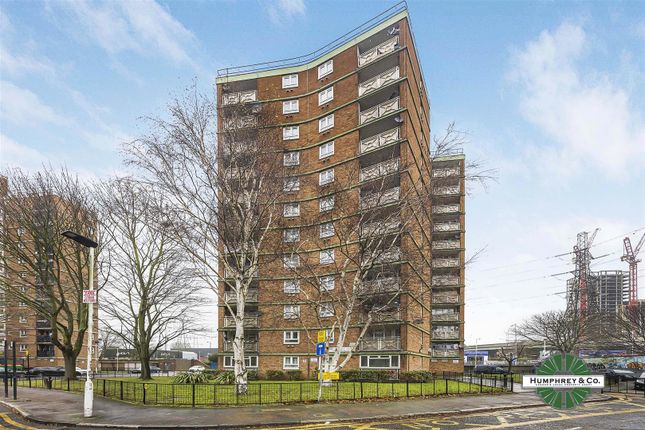 3 bedroom flat for sale