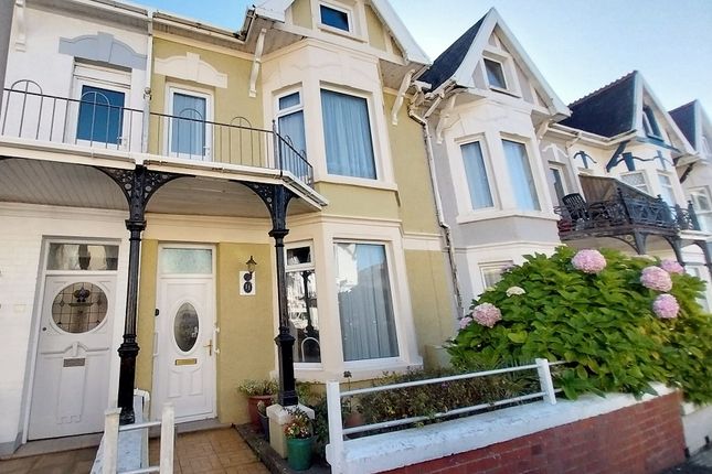 5 bed town house
