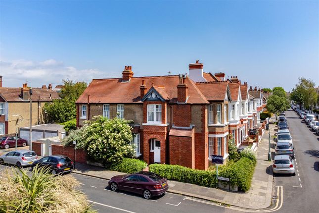 Lawrence Road, Hove 1 bed apartment for sale