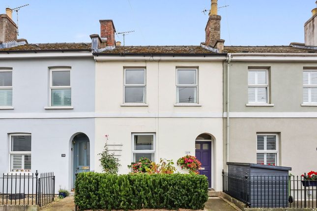 Naunton Crescent, Cheltenham GL53 2 bed terraced house for sale