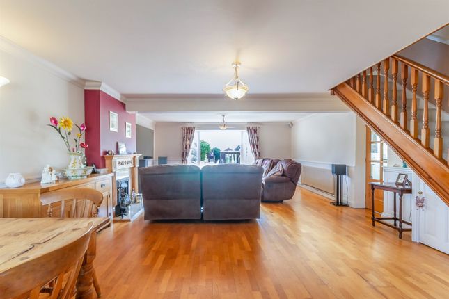 4 bed semi-detached house
