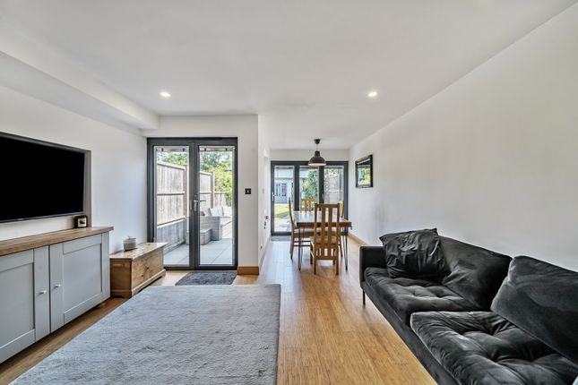 Orchard Road, Brentford, Middlesex 2 bed terraced house for sale
