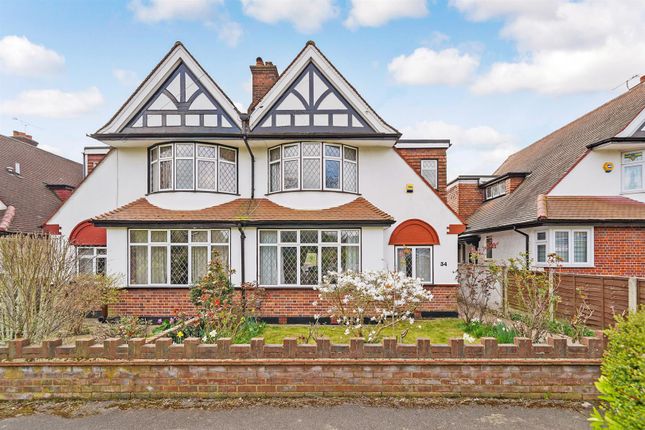 Wellington Avenue, Chingford 4 bed chalet for sale