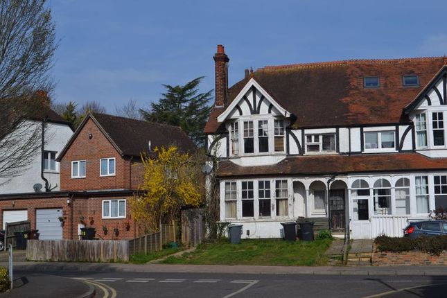 4 bedroom semi-detached house for sale
