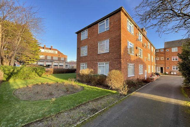 Cleveland Avenue, Scarborough 2 bed flat for sale