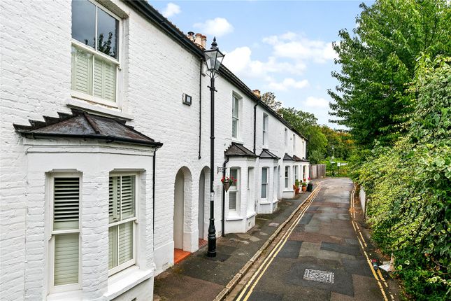 Watcombe Cottages, Kew, Surrey, TW9 2 bed terraced house for sale