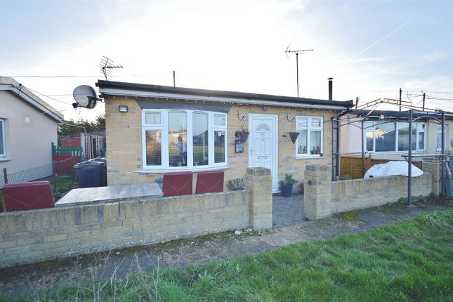 2 bed detached bungalow