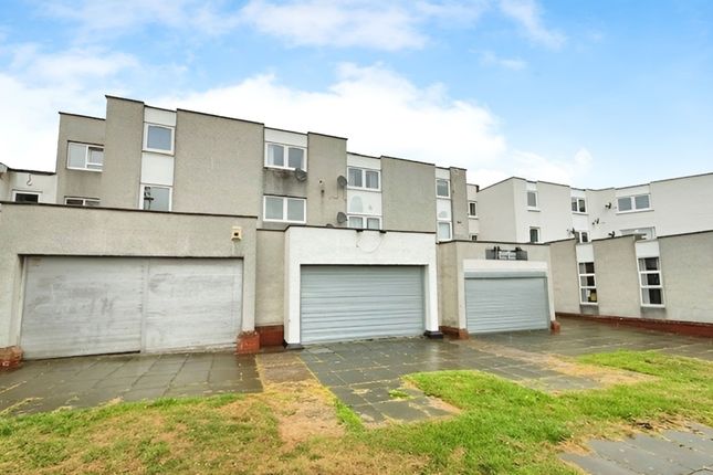 Mercer Place, Dunfermline, KY11 2 bed flat for sale