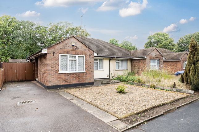 Byfleet Road, New Haw, KT15 2 bed bungalow for sale