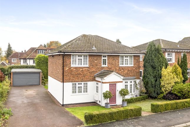 Ferndown Close, Guildford, Surrey, GU1 4 bed detached house for sale
