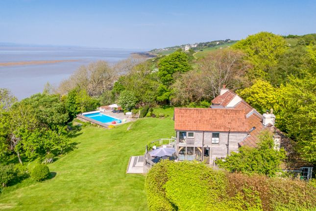 5 bed detached house