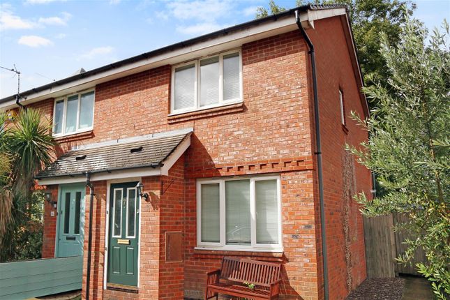 Laxton Gardens, Shenley 2 bed terraced house for sale