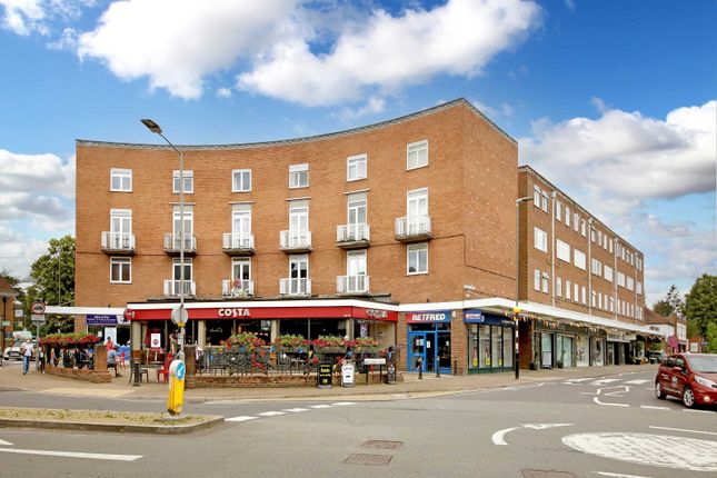 Burkes Road, Beaconsfield... 3 bed apartment for sale