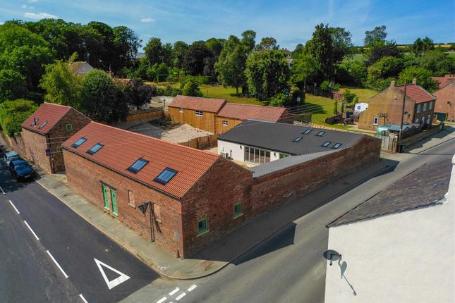 Foxholes 3 bed barn conversion for sale