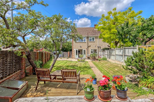 Tye Common Road, Billericay, Essex, CM12 3 bed semi