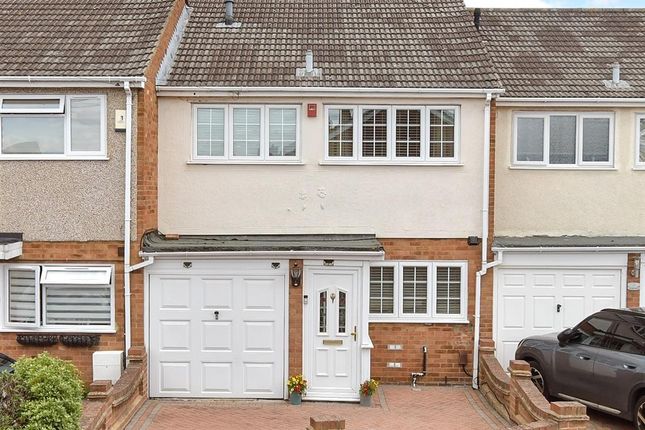 Roding Way, Rainham, Essex 3 bed terraced house for sale