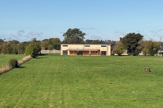 Lechlade, Gloucestershire, GL7 4 bed detached house for sale
