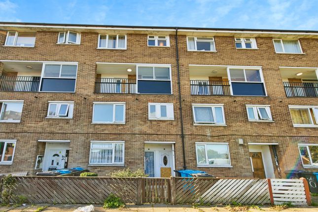 1 bedroom ground floor flat for sale